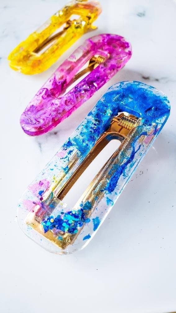 diy resin barrettes