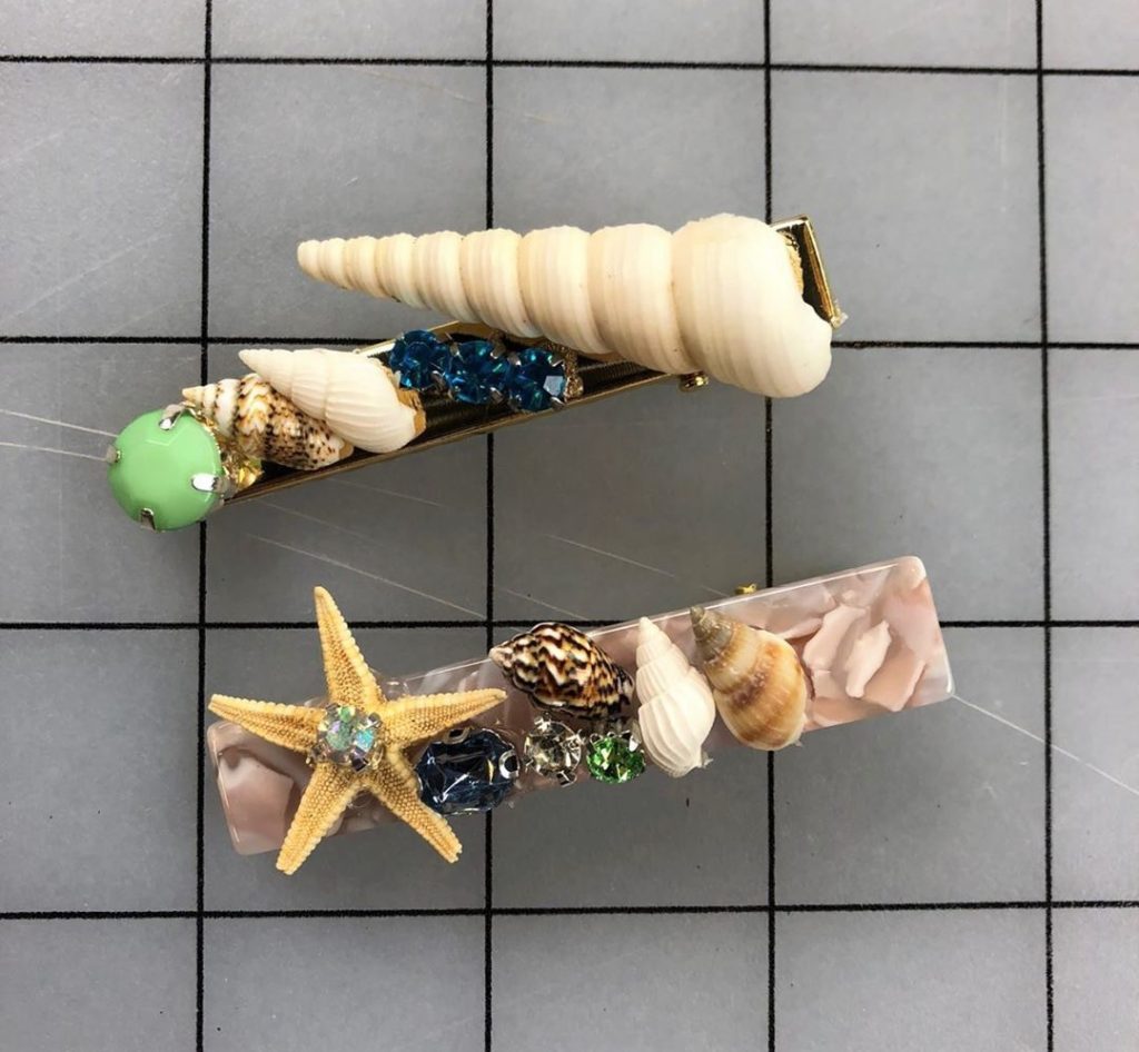 trendy seashell hair clips